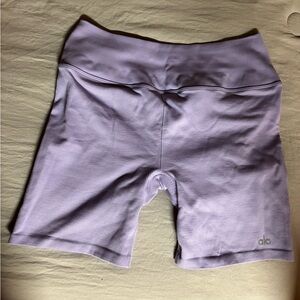 ALO Yoga Women's Lavender Bike Shorts size L